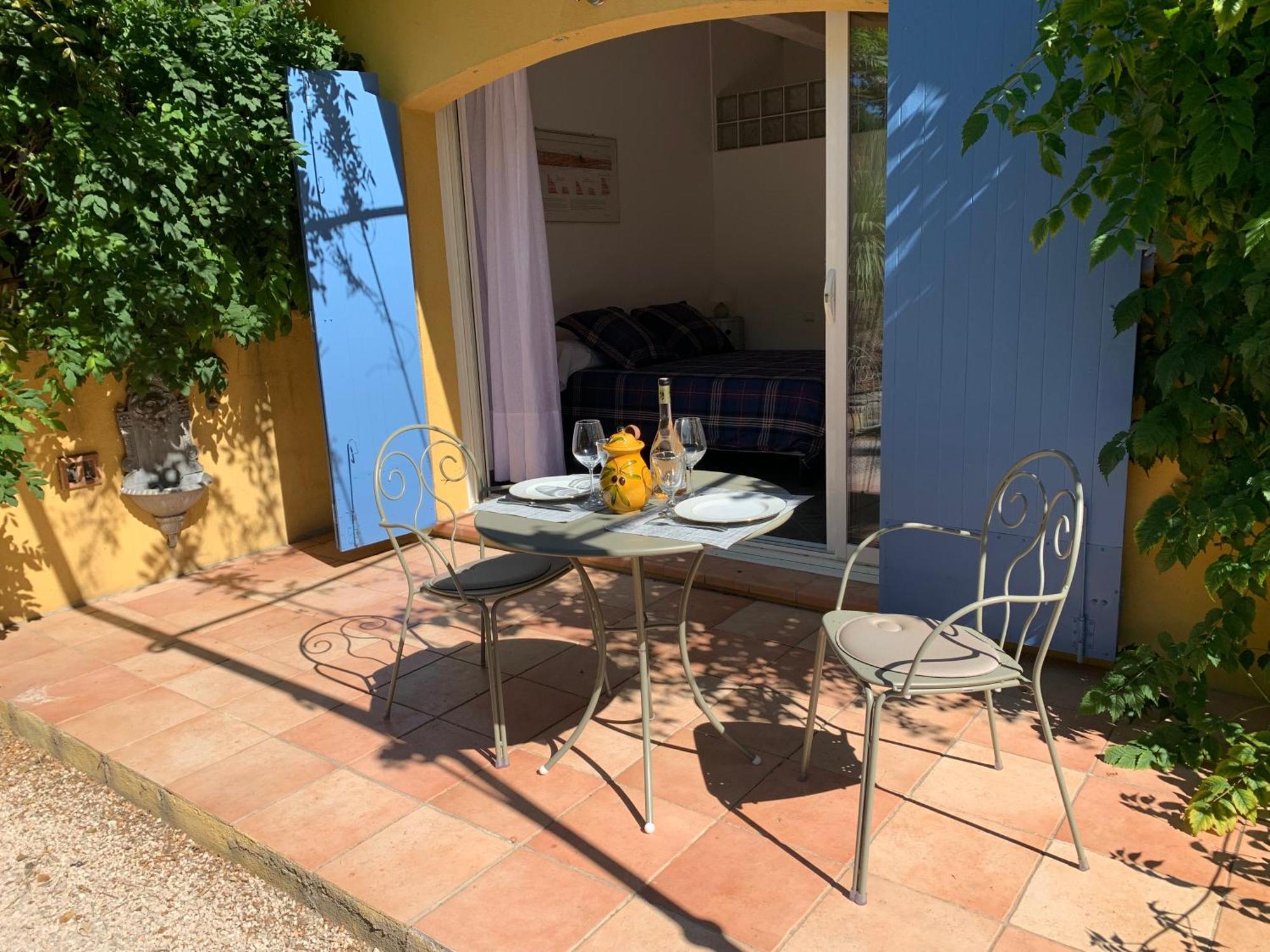 וידאובה Sous Les Pins Parasols מראה חיצוני תמונה